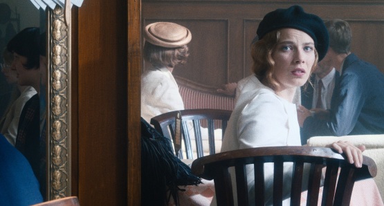 A scene from Fabian: Going to the Dogs