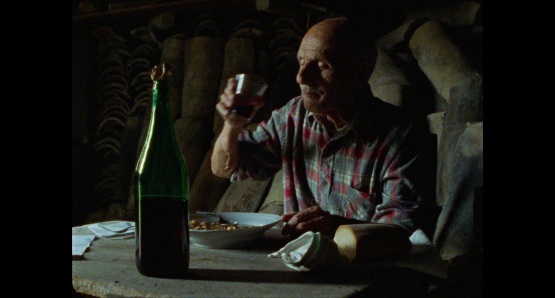 A scene from IL DONO. A Kino Lorber release.