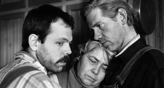 A scene from NORTHERN LIGHTS. A Kino Lorber release.