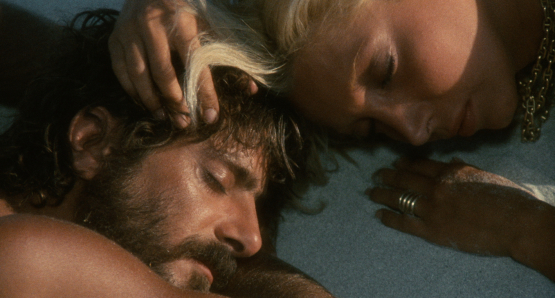 Giancarlo Giannini and Mariangela Melato in SWEPT AWAY.