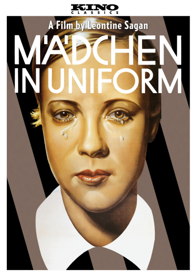 M&auml;dchen in Uniform