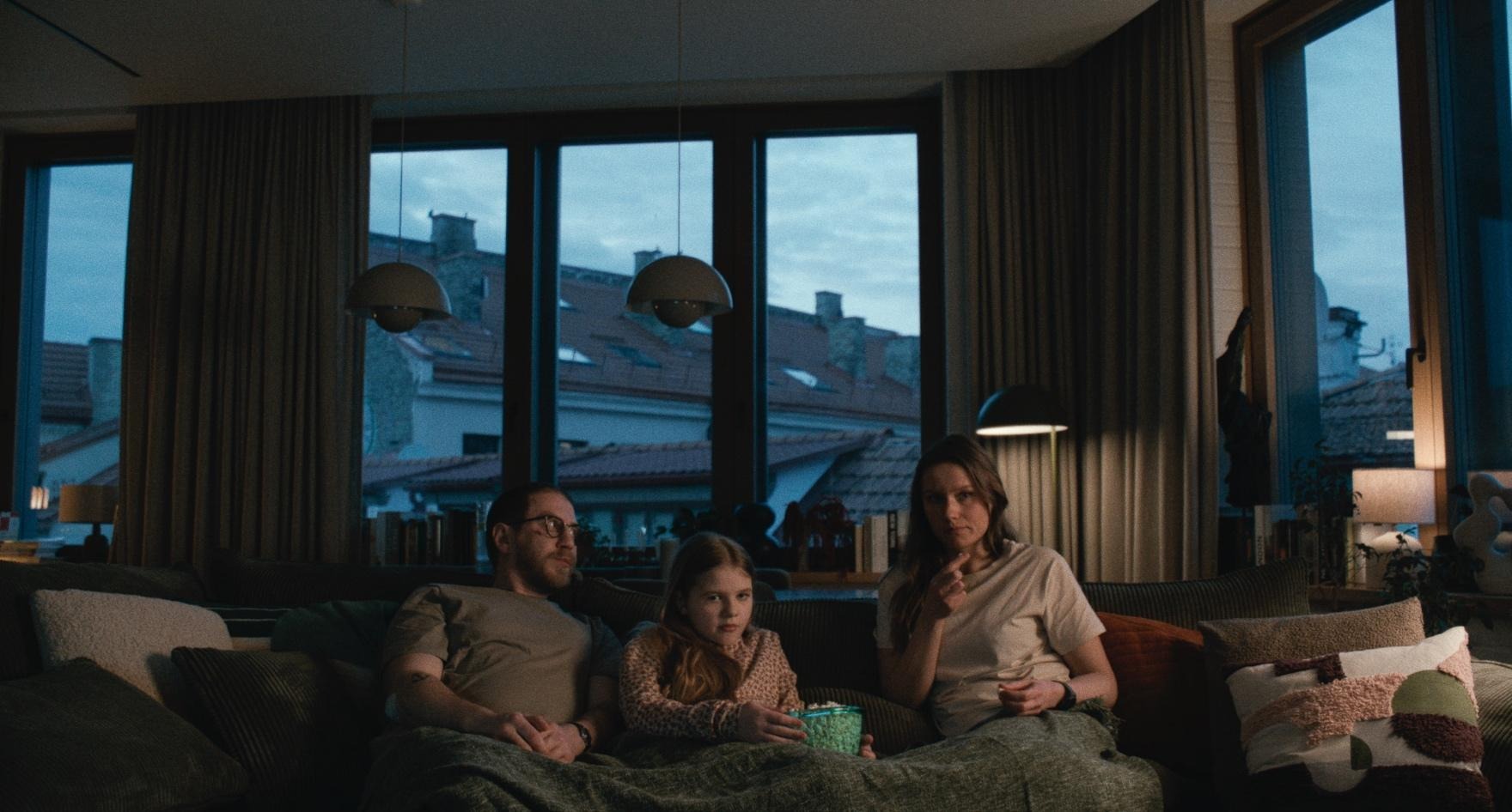 Zeitgeist Films in association with Kino Lorber Acquires North American rights to Sundance prizewinner 'How to Divorce During the War'